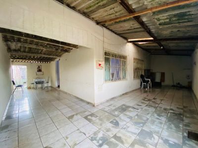 Imóvel para venda - QNL 8 VENDO CASA COM 4 QUARTOS TERRENO DE 200M² no bairro Taguatinga Norte, Brasília - DF