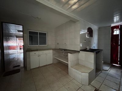 Foto 4 - Imóvel para venda no bairro Recanto das Emas - VENDO NA 104 CASA DE 3 QUATOS 1 SUÍTE NA LAJE