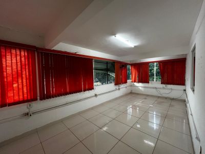 Foto 3 - Imóvel para locacao no bairro Recanto das Emas - ALUGA-SE ESPAÇO DE 103 M² NA 403 DO RECANTO DAS EMAS 