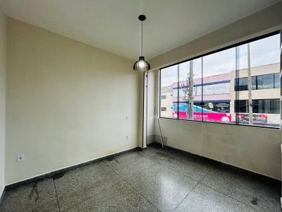 Foto 3 - Imóvel para venda no bairro Riacho Fundo II - VENDO  PREDIO COM LOJA E APARTAMENTO QN 9-A RIACHO FUNDO 2