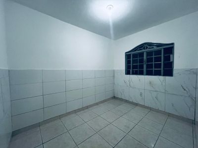 Imóvel para locacao - ALUGA-SE APARTAMENTO NO TÉRREO RIACHO FUNDO 2 no bairro Riacho Fundo II, Brasília - DF
