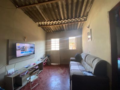 Foto 3 - Imóvel para venda no bairro Samambaia Sul (Samambaia) -  QR 319 Casa Simples a Venda em Samambaia Sul 