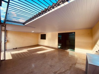 Imóvel para locacao - QR 209 CASA DISPONÍVEL PARA LOCAÇÃO 3 QTOS 1 SUÍTE no bairro Samambaia Norte, Brasília - DF