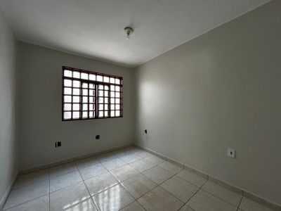 Foto 6 - Imóvel para venda no bairro Recanto das Emas - VENDO NA 104 CASA DE 3 QUATOS 1 SUÍTE NA LAJE